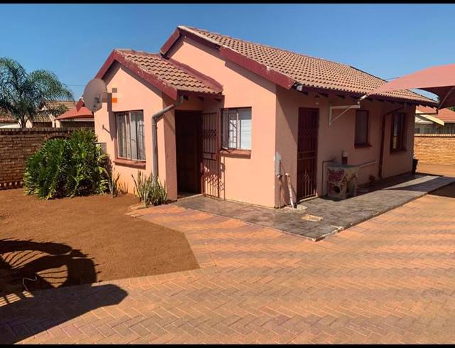 3 BEDROOM HOUSE FOR SALE IN SOSHANGUVE VV